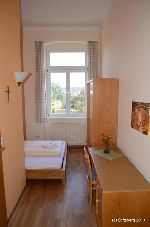 Stiftsberg - Bildungs- Und Freizeitzentrum Kyllburg Exterior foto